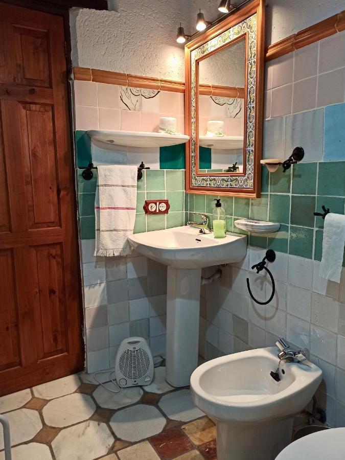 La Fabriqueta De Cent Piques Guest House Fontanars dels Alforins Ngoại thất bức ảnh